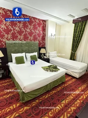 هتل مرآت مشهد - اتاق ۳ تخته (۱ تخت ۲ نفره و ۱ تخت ۱ نفره)