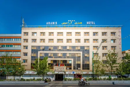 هتل آرامیس تهران - نمای بیرونی