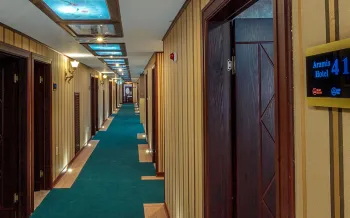 هتل آرامیس تهران - راهرو