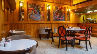 هتل امیر تهران - کافی شاپ