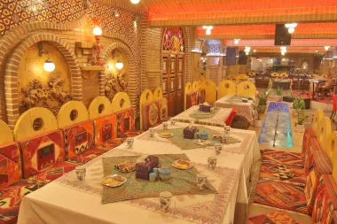 هتل بزرگ فردوسی تهران - رستوران