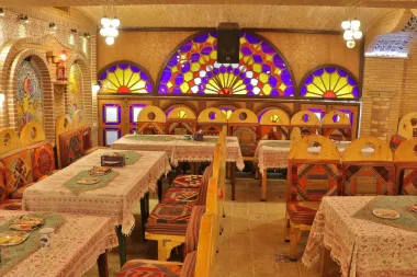 هتل بزرگ فردوسی تهران - رستوران