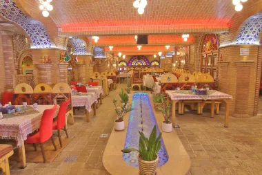 هتل بزرگ فردوسی تهران - رستوران