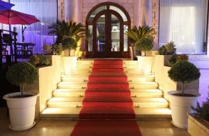 هتل آپارتمان رونیا تهران - نمای بیرونی