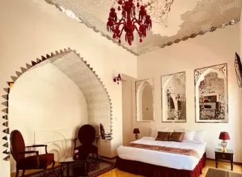 بوتیک هتل قیصریه شیراز - اتاق 2 تخته (1 تخت 2 نفره)