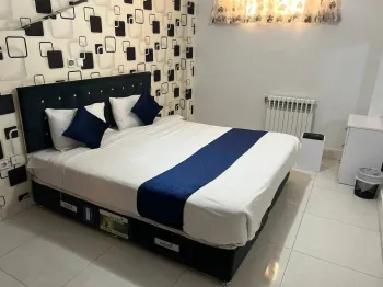 هتل آپارتمان تائب شیراز - اتاق 2 تخته (1 تخت 2 نفره)