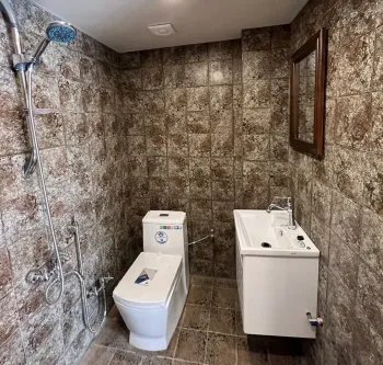 اقامتگاه سنتی روزبهان شیراز - سرویس بهداشتی و حمام