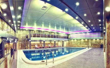 هتل پارسیان کوثر تهران - استخر