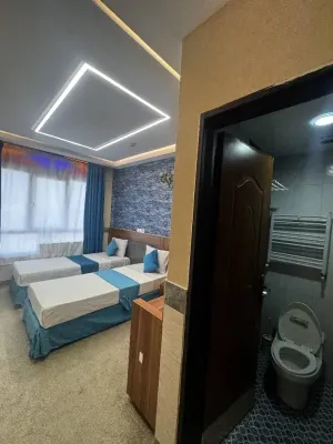 هتل مشیر شیراز - اتاق 2 تخته (2 تخت 1 نفره)