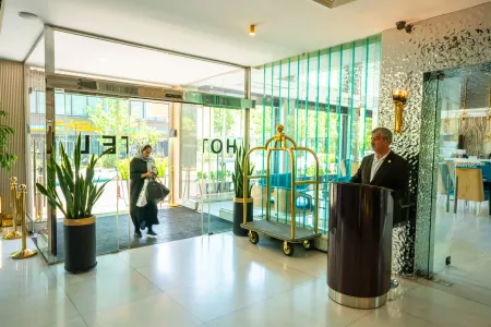 هتل هویزه تهران - لابی