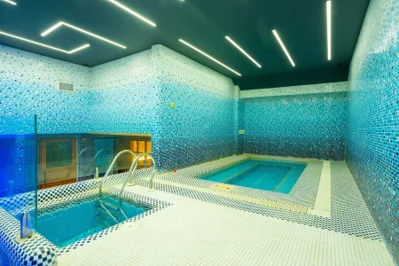 هتل هویزه تهران - جکوزی