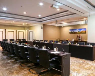 هتل آپارتمان طوبی تهران - سالن جلسات