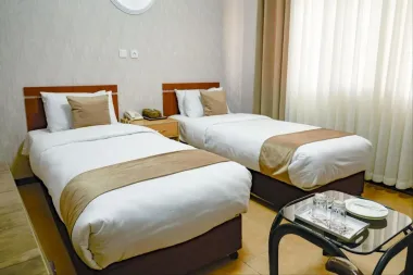 هتل آرمان تهران - اتاق 2 تخته (1 تخت 2 نفره)