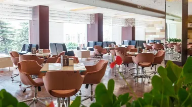 هتل پارسیان آزادی تهران - رستوران