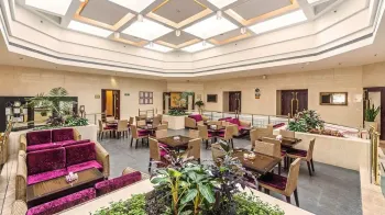 هتل پارسیان آزادی تهران - رستوران