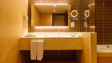 هتل پارسیان آزادی تهران - سرویس بهداشتی