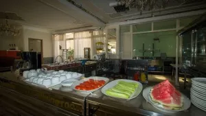 هتل خیام تهران - میز سلف