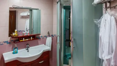 هتل آپارتمان کوروش تهران - سرویس بهداشتی