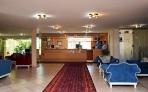 هتل آزادی تهران - لابی