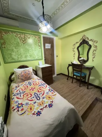 هتل پهلوان رزاز تهران - اتاق 1 تخته (1 تخت 1نفره)