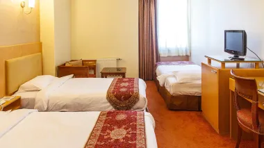 هتل ساینا تهران - اتاق 3 تخته (3 تخت 1 نفره)