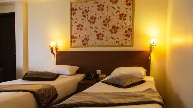 هتل مارلیک تهران - اتاق 2 نفره (2 تخت 1 نفره)