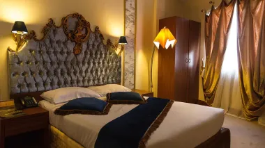 هتل مارلیک تهران - اتاق 2 تخته (1 تخت 2 نفره)