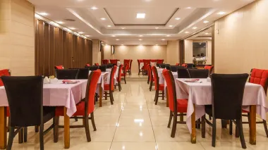 هتل تاوریژ تهران - رستوران