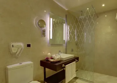 هتل بزرگ تهران - سرویس بهداشتی و حمام