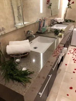 هتل بزرگ تهران - سرویس بهداشتی