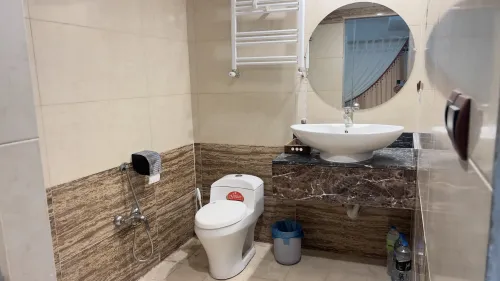 خانه مسافر دلمون رامسر - سرویس بهداشتی و حمام