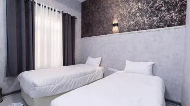 هتل پیروز تهران - اتاق 2 تخته (2 تخت 1 نفره)