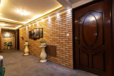 هتل رزهام تهران - نمای ورودی