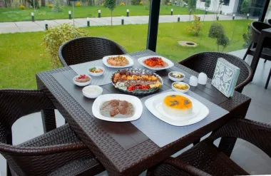 هتل بوتیک کچا رشت - منو غذایی