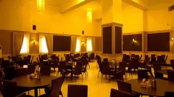 مجتمع اقامتی آفتاب تهران - رستوران