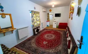 اقامتگاه بومگردی تلارخانه بردبار رشت - نمای اتاق