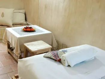 اقامتگاه بومگردی حوضک اصفهان - نمای اتاق