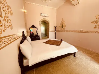 اقامتگاه بومگردی ماهور اصفهان - اتاق 2 تخته (1 تخت 2 نفره)
