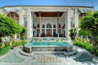 اقامتگاه سنتی بخردی اصفهان - نمای محوطه