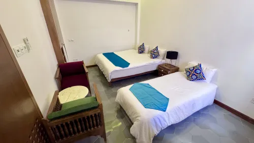 اقامتگاه سنتی خانه صدیق اصفهان - اتاق 3 تخته (1 تخت 2 نفره 1 تخت 1 نفره)