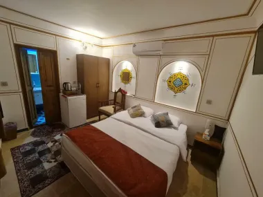 اقامتگاه سنتی عمارت طاووسیه اصفهان - اتاق 2 تخته (1 تخت 2 نفره)