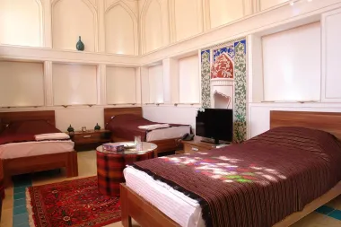 اقامتگاه سنتی کیانپور اصفهان - اتاق 3 تخته (3 تخت 1 نفره)