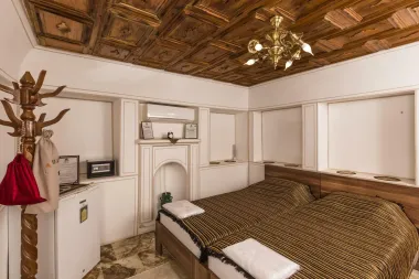 اقامتگاه سنتی کیانپور اصفهان - اتاق 2 تخته (2 تخت 1 نفره)