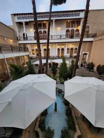 هتل آرمنیا اصفهان - نمای محوطه