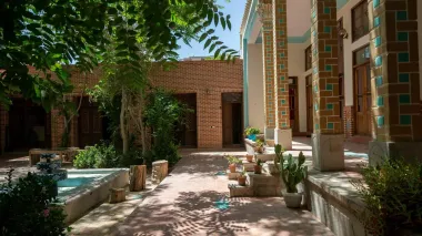 اقامتگاه سنتی آریو اصفهان - نمای محوطه
