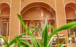 اقامتگاه سنتی الماس یزد - نمای بیرونی 