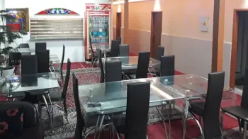 مهمانپذیر اردیبهشت همدان - رستوران