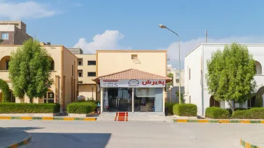 هتل المپیک قشم - نمای بیرونی 