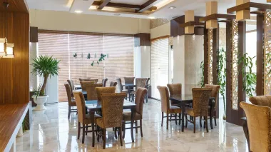 هتل آپارتمان آرش قشم - کافی شاپ