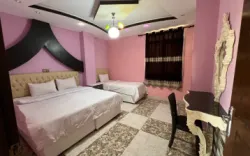 هتل آتا قشم - اتاق 3 تخته (1 تخت 2 نفره 1 تخت 1 نفره)